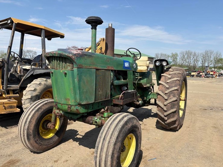 john-deere-4020-image-4