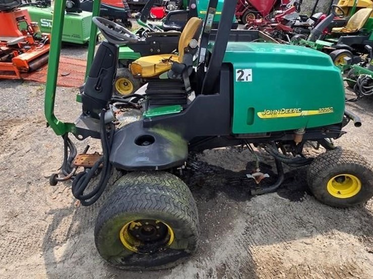 john-deere-3225c-image-8