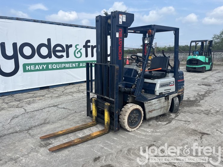 komatsu-fg25st-11-image-1