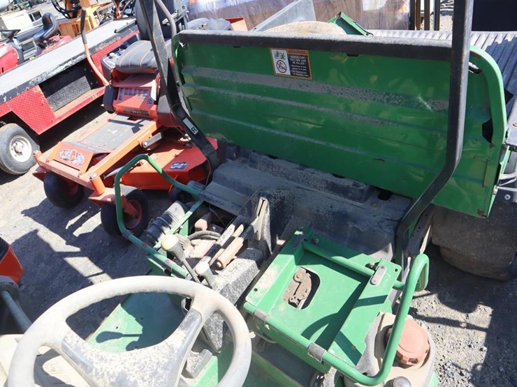 john-deere-gator-image-14