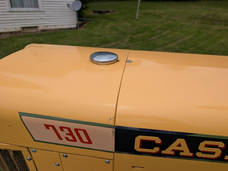 case-730-tractor-image-72