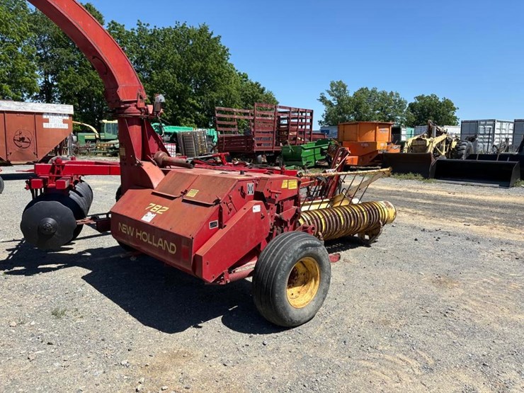 new-holland-782-image-4