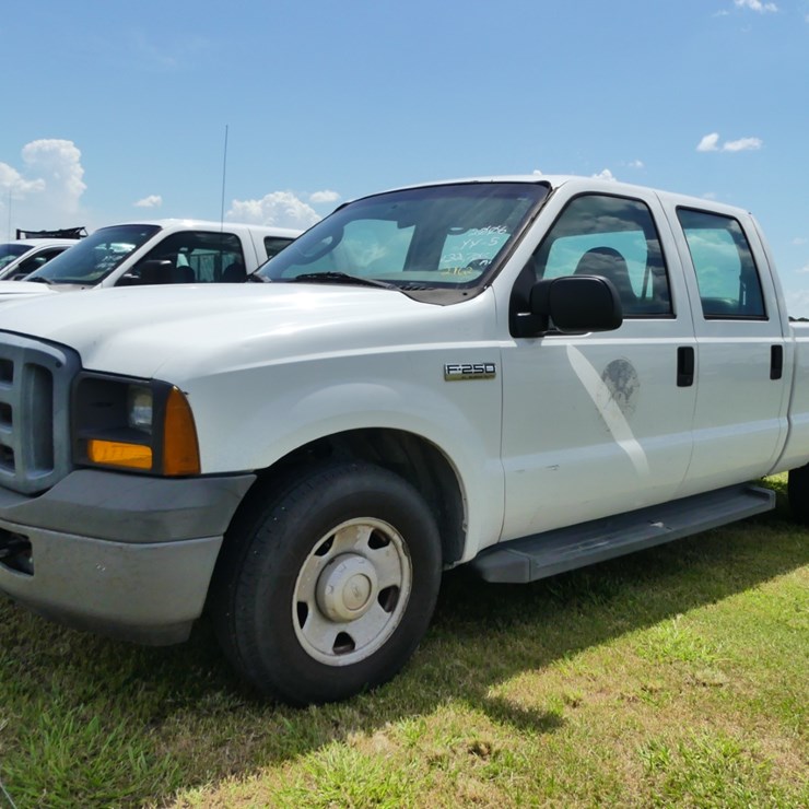 2006 FORD F250 XL