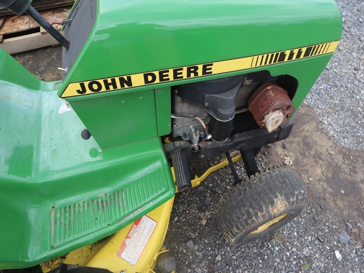 john-deere-111-image-15