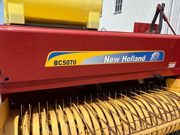 new-holland-bc5070-image-5