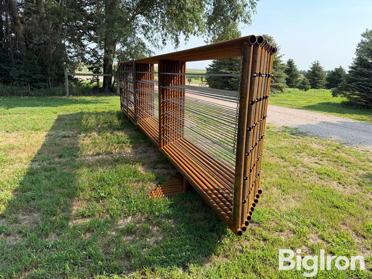 24'-freestanding-livestock-panels-w/gate-image-10