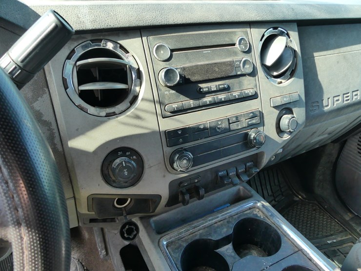 2013-ford-f250-xlt-image-14