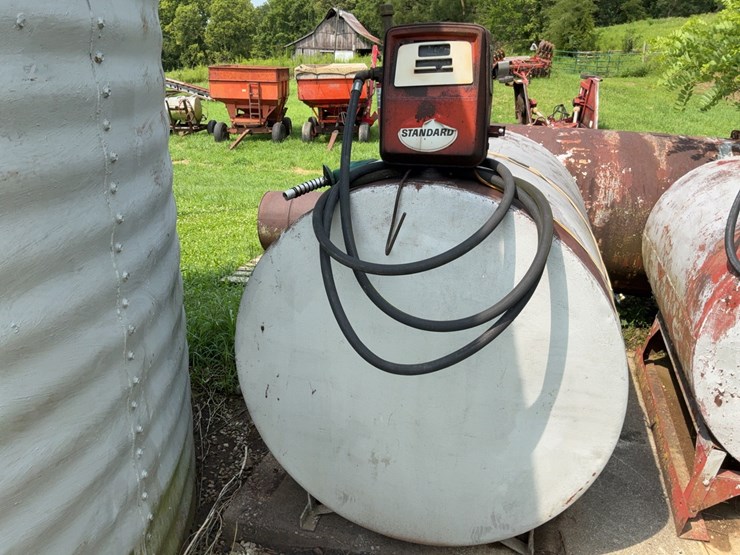 500-gal-fuel-tank-on-skids-with-pump.-#260-image-2