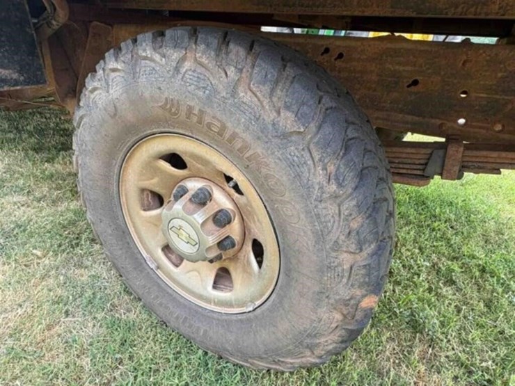2008-chevrolet-3500hd-image-18