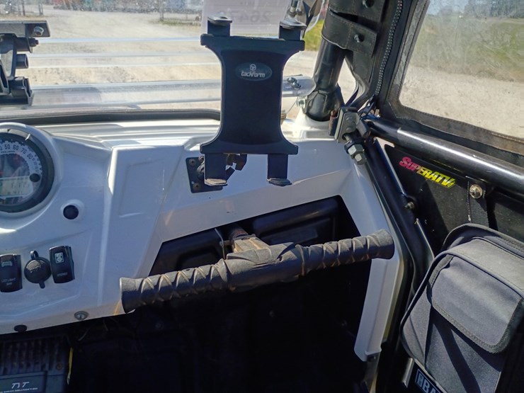 2012-polaris-rzr-900-image-21