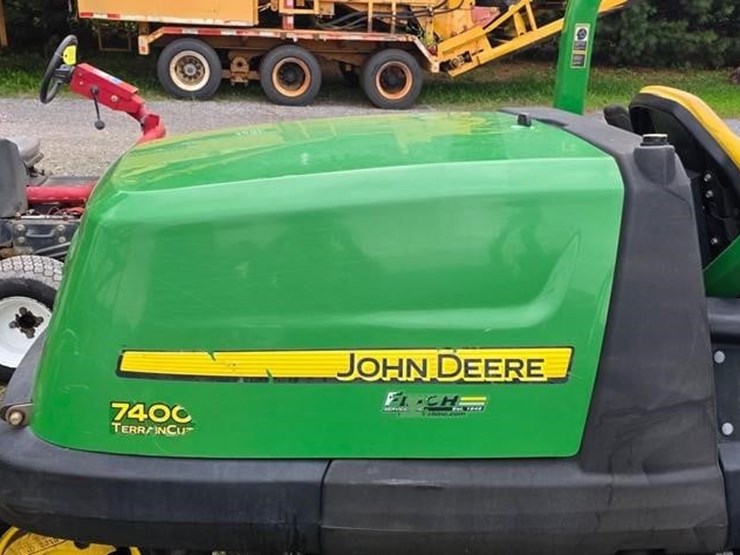 john-deere-7400-image-19