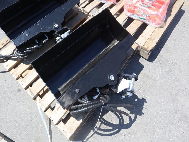tpm-32"-hydraulic-tilt-bucket-image-2