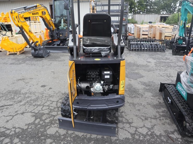 cfg-mx15rs-mini-excavator-image-4