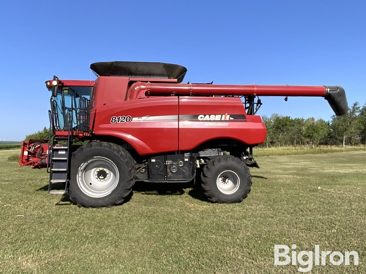 2011-case-ih-8120-image-8