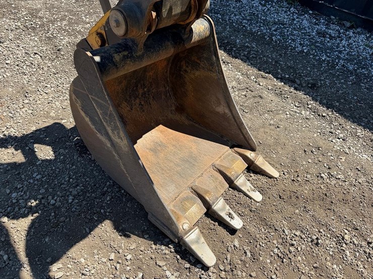 2023-john-deere-50p-mini-excavator-image-8