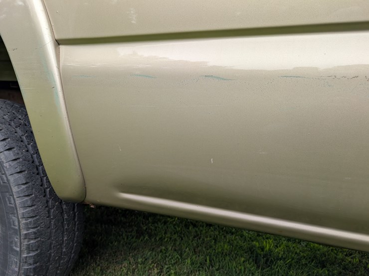 2004-gmc-3500-image-75