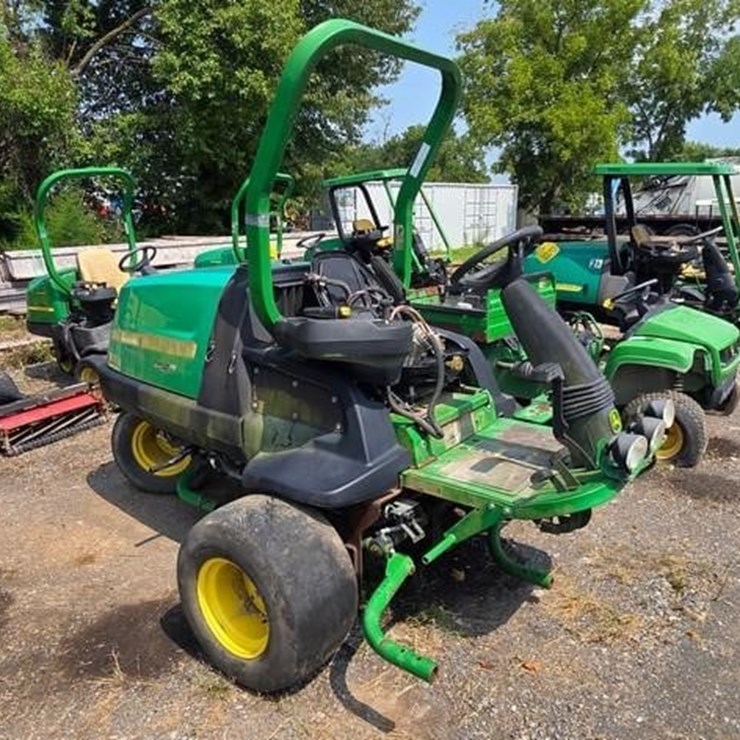 JOHN DEERE 8000