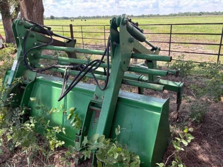 john-deere-7-image-2