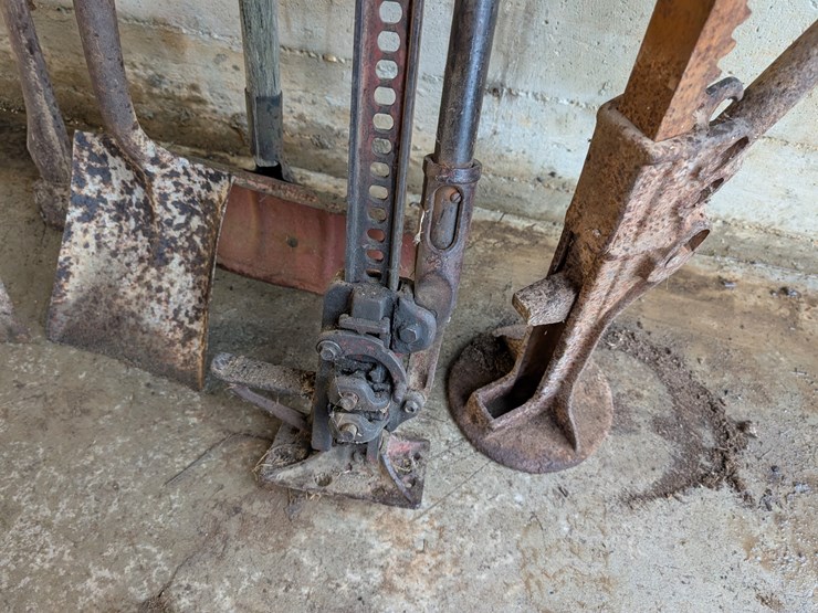 handyman-jack,-railroad-jack-&-misc.-hand-tools.-#253-image-4