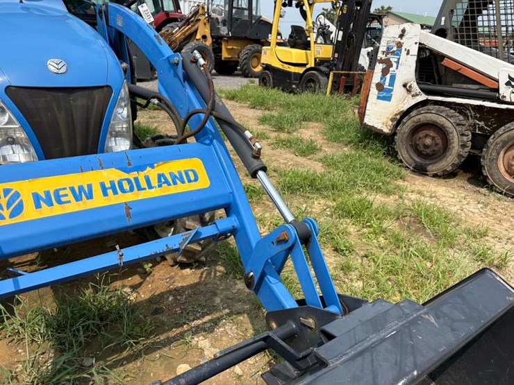 new-holland-boomer-3040-image-7