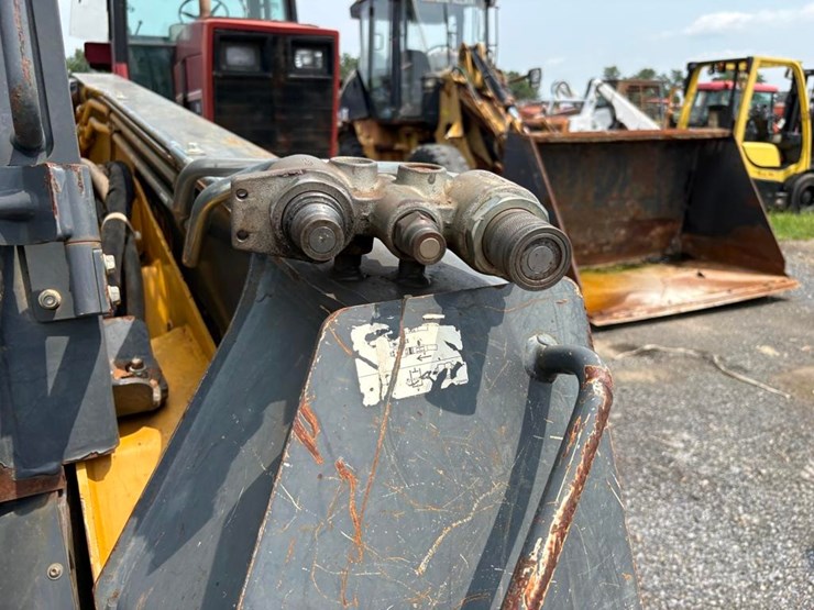 deere-328e-image-8