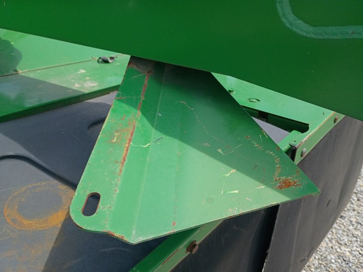 john-deere-630-image-30