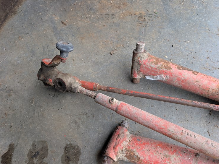 case-730-tractor-image-90