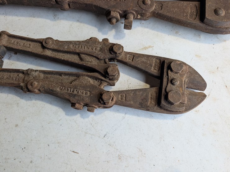 pair-of-bolt-cutters.-#240-image-3