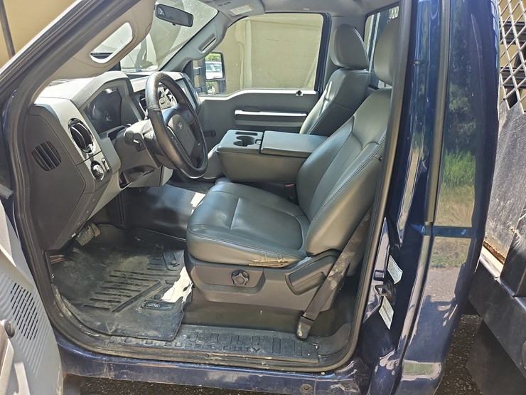 2011-ford-f350-image-23