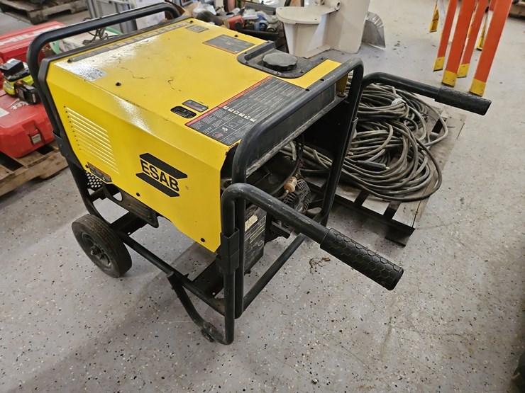 esab-es150g-welder/generator-image-4