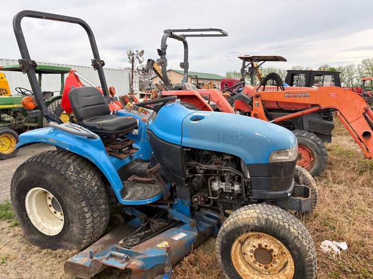 new-holland-tc25d-image-2