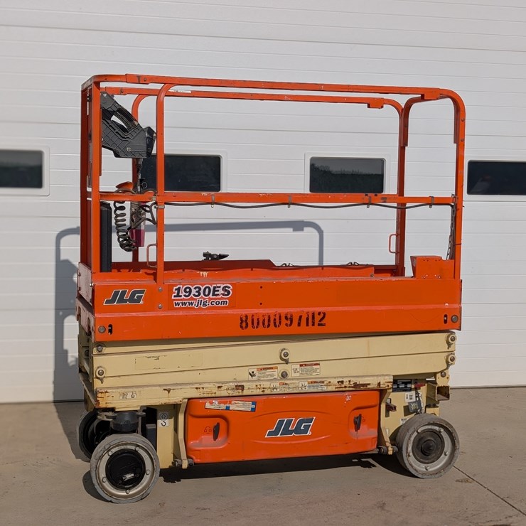 2016 JLG 1930ES