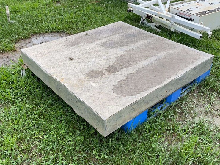 aluminum-bed-box-image-2