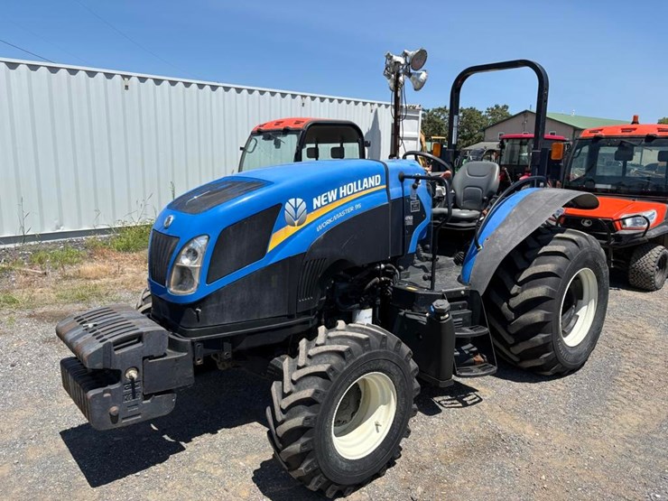 new-holland-workmaster-95-image-2