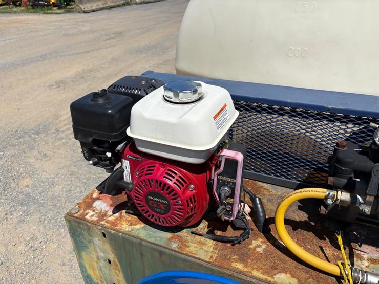 300-gallon-water-tank-w/trailer-image-5