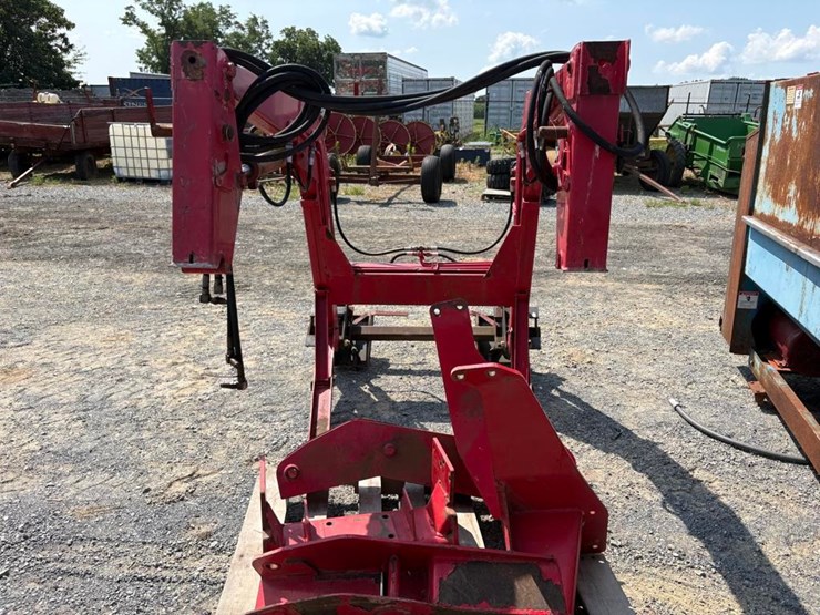 massey-ferguson-loader-image-6