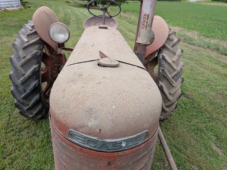 case-sc-tractor-image-7