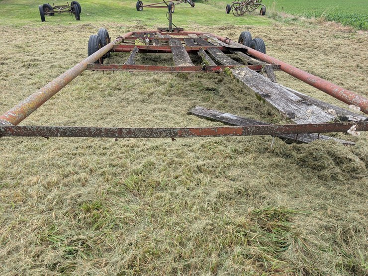 danahue-928-s-planter-trailer-image-3
