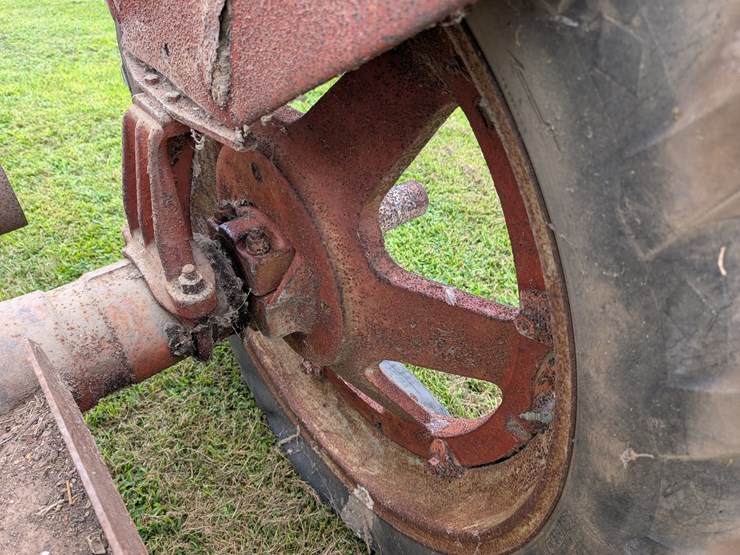 case-sc-tractor-image-35