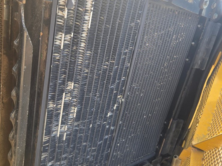2015-caterpillar-525d-image-20