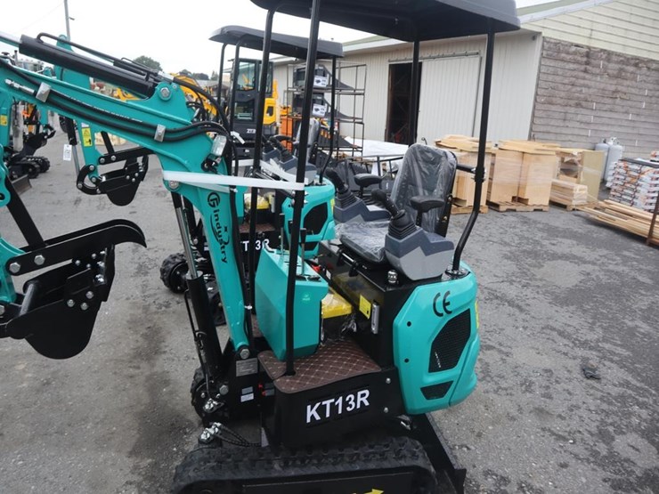 cfg-kt13r-mini-excavator-image-3