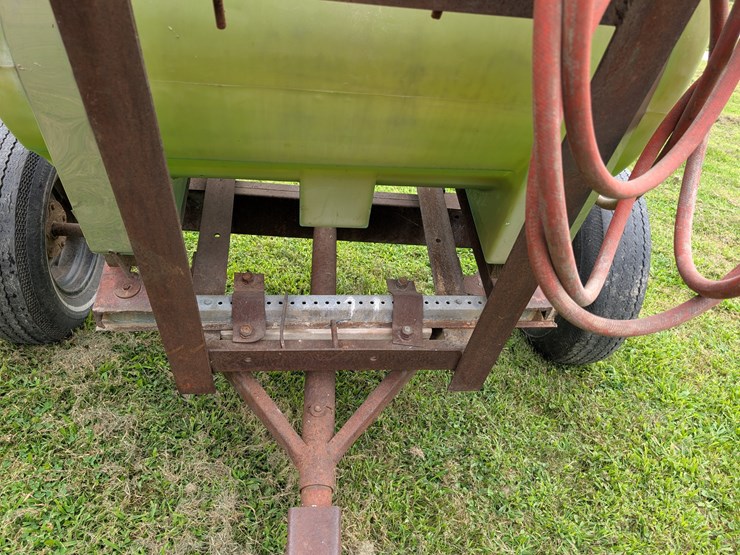 pull-type-120-gallon-sprayer-image-8