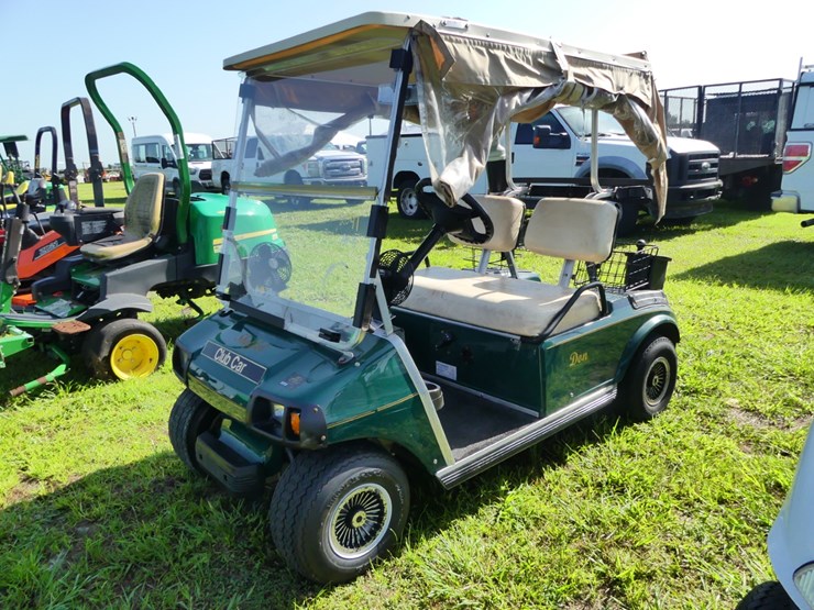 club-car-golf-cart-image-1