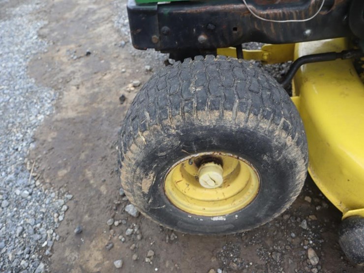 john-deere-111-image-11