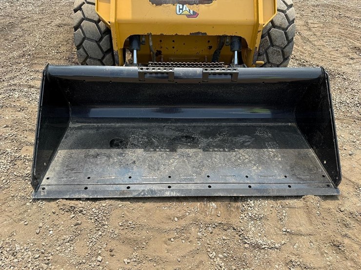 caterpillar-262d3-image-9