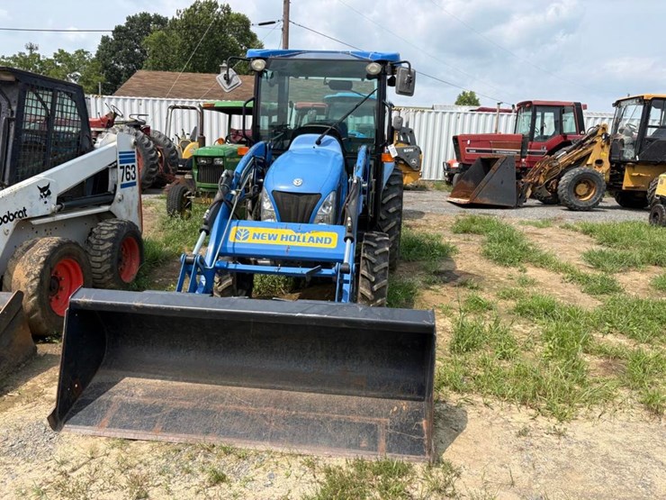 new-holland-boomer-3040-image-3