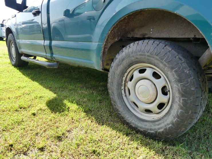 2019-ford-f150-xl-image-7