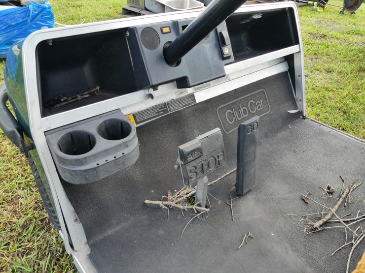 club-car-carryall-1-image-9