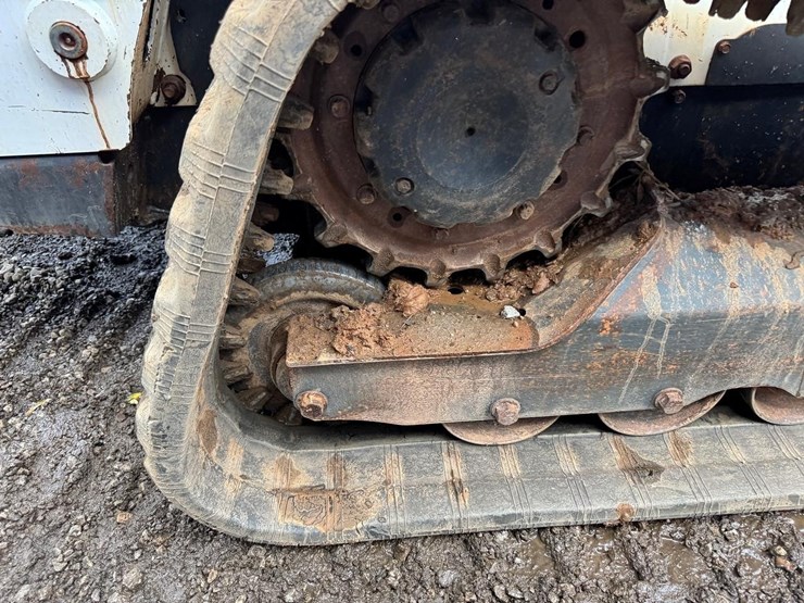 2020-bobcat-t770-image-19