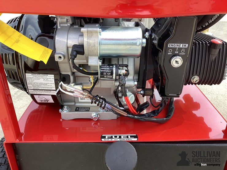 2026-magnum-4000-series-hot-water-pressure-washer-image-9